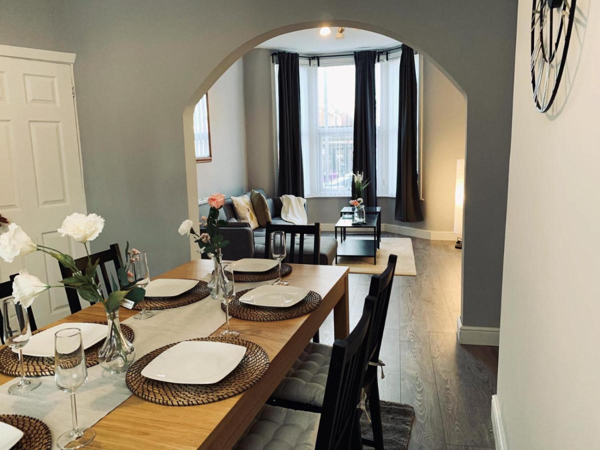 Modern & Luxurious Central Home - Free Parking Liverpool Extérieur photo